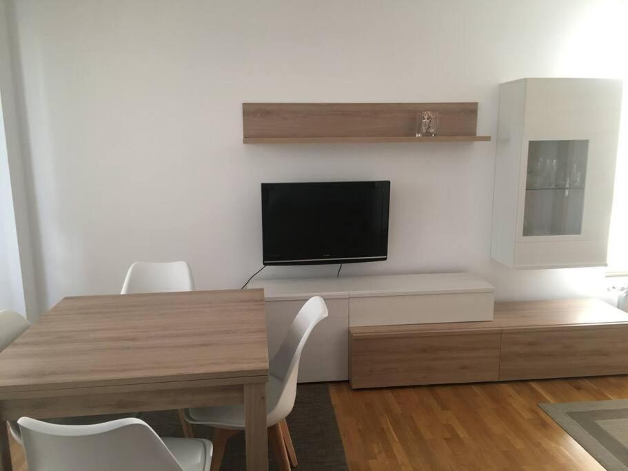 Carmarez Apartment Puerto de Vega Exterior photo